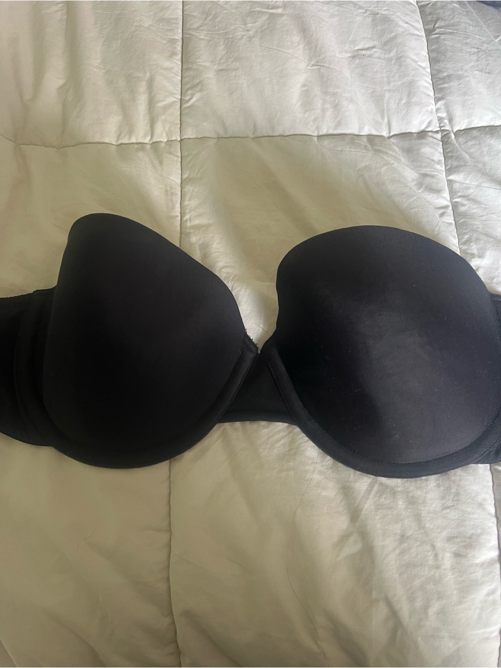Victoria's Secret Black Strapless Smooth T-Shirt Bra